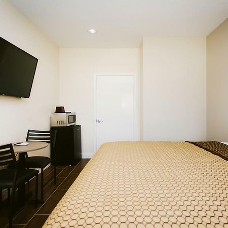 scottish inn&suites Baytown Eksteriør bilde